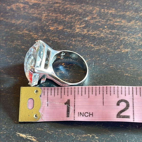 Swarovski ring retired. Sterling silver size 7 - Picture 10 of 14